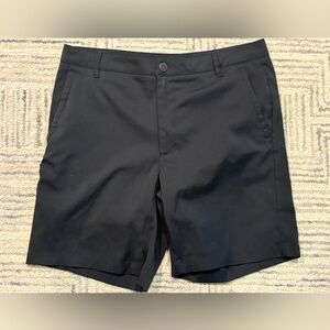 ALL IN MOTION men’s size 34 black Golf shorts. EUC